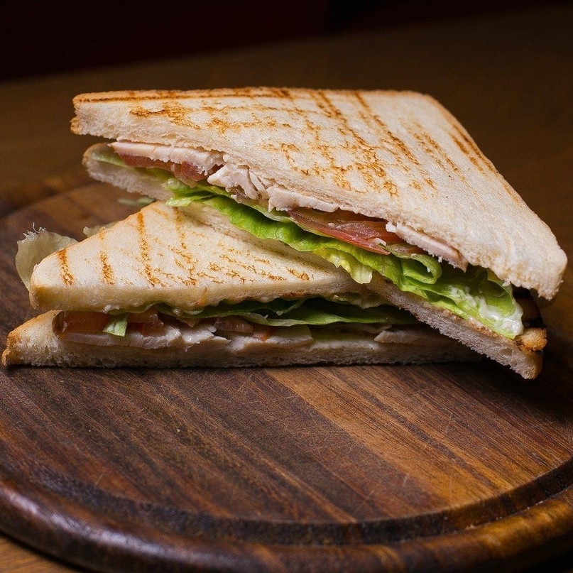 Изображение Сэндвич с курицей-гриль