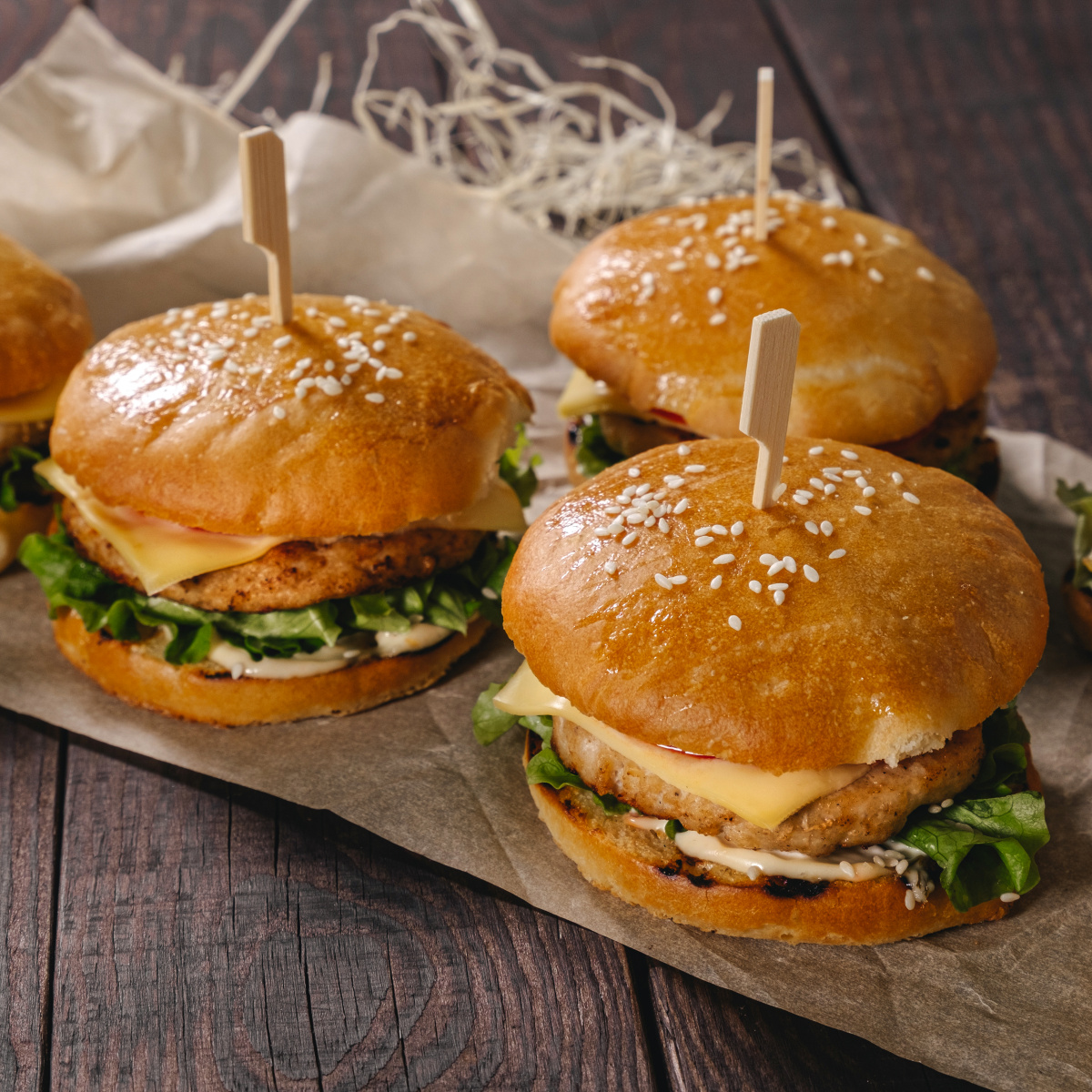 Изображение Мини-бургер с куриной котлетой