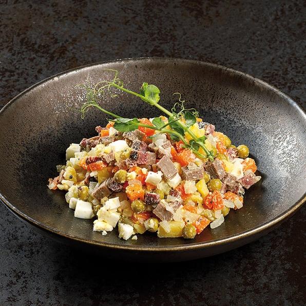 Изображение Оливье с говядиной